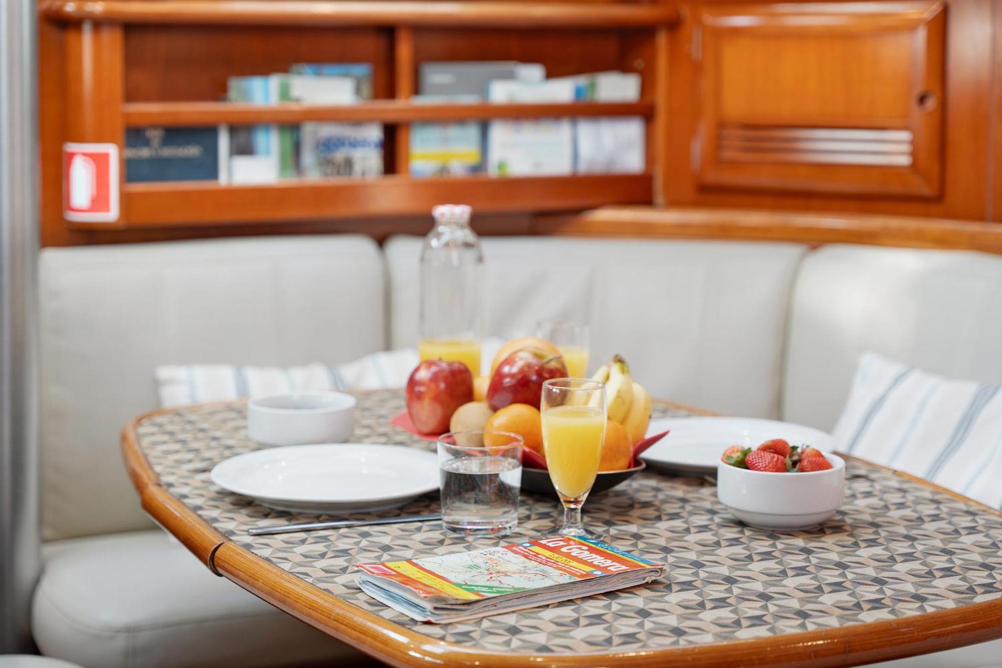 Pato Lucas Sail Boat Hotell San Sebastián de la Gomera Exteriör bild
